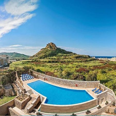 Dreams Of Holiday. Apartment With Pool Марсалфорн Экстерьер фото